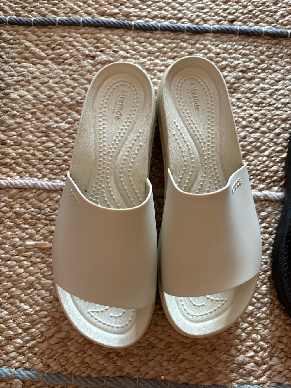 Crocs Brooklyn platform Slide Sandals in Cream - Comfortable Women’s Slip-On